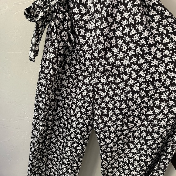 🖤MICHAEL KORS FLORAL PRINT TIE WAIST JUMPSUIT S - Picture 5 of 5
